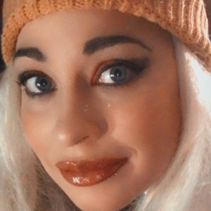 Meet your Posher, Marie